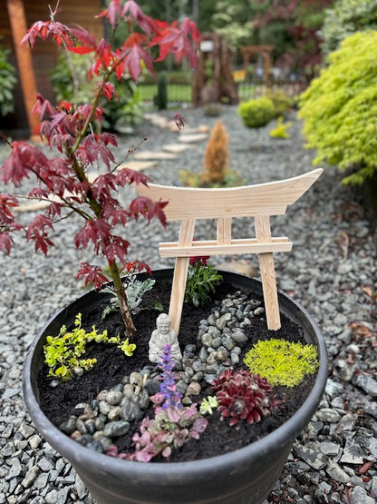 Torii Gate Garden Accessory